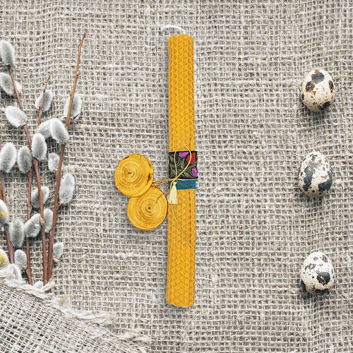 Λαμπάδα απο μελισσοκέρι με σκουλαρίκια