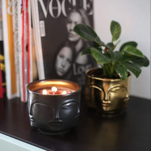 Αρωματικό κερί σε μεγάλο κεραμικό βάζο